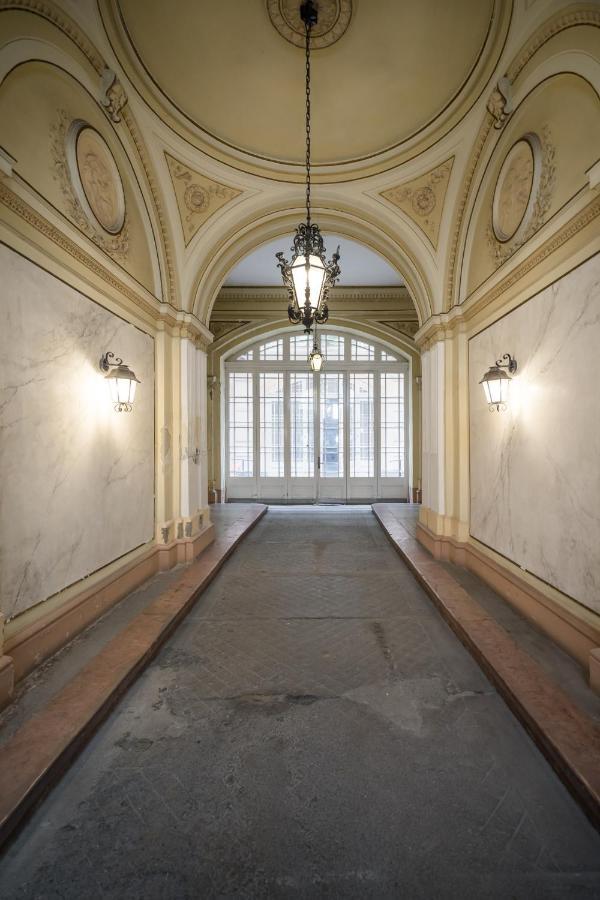 Bpr Adagio Design Home With A/C Budapest Bagian luar foto