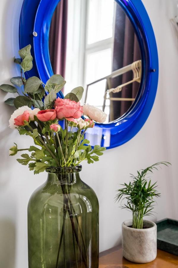 Bpr Adagio Design Home With A/C Budapest Bagian luar foto